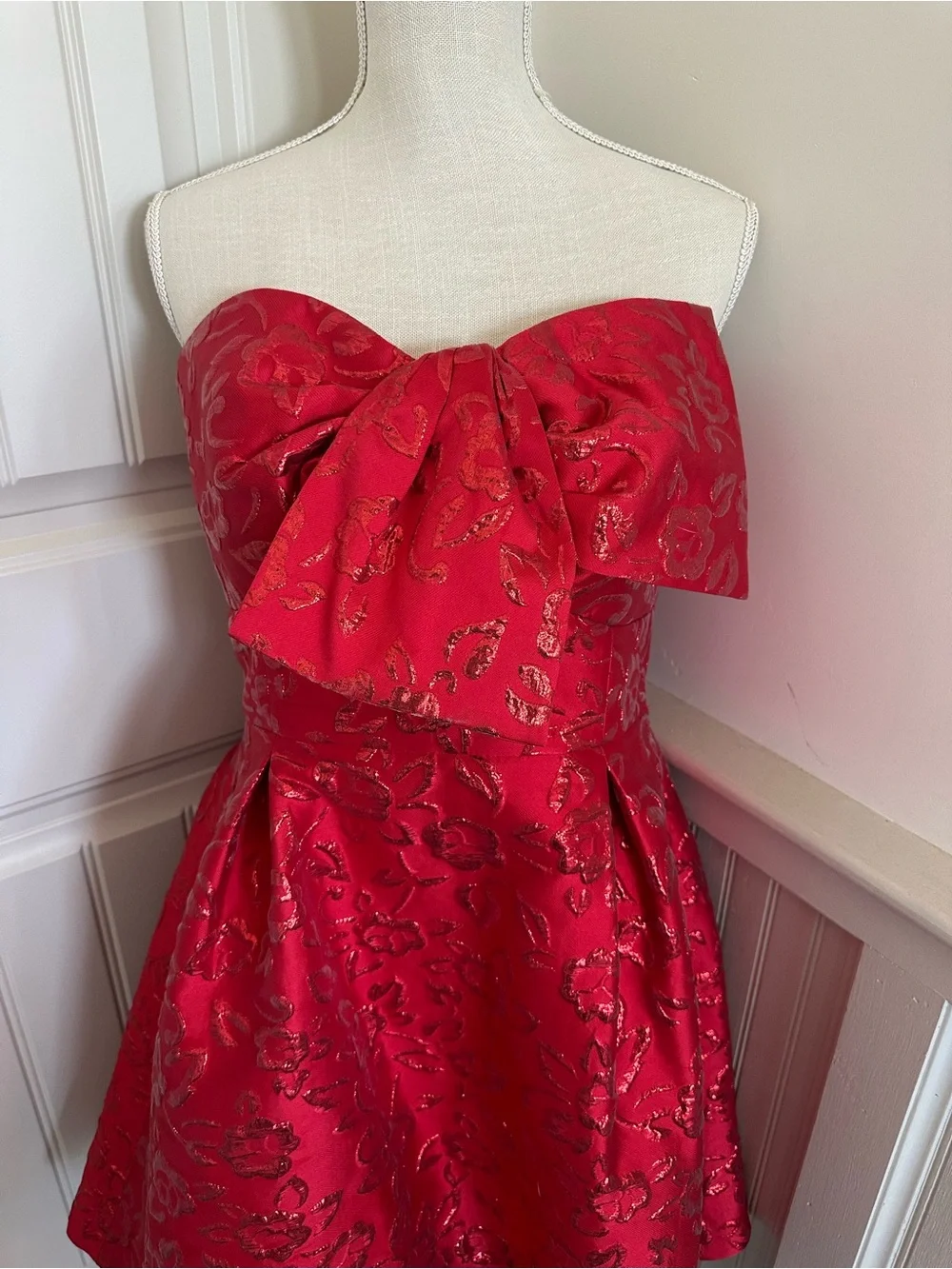 Lilly Pulitzer Red Brocade Strapless Dress, bow Front, Internal Corset, sz 10 - Picture 3 of 10